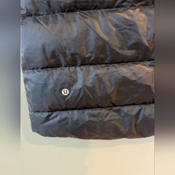 Lululemon All Days Vest - Picture 4 of 7